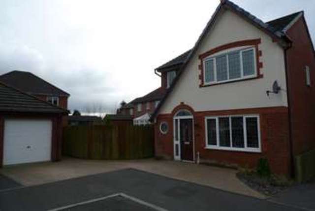  Image of 3 bedroom Detached house for sale in Lansdowne Gardens Llantarnam Cwmbran NP44 at Cwmbran, NP44 3GB