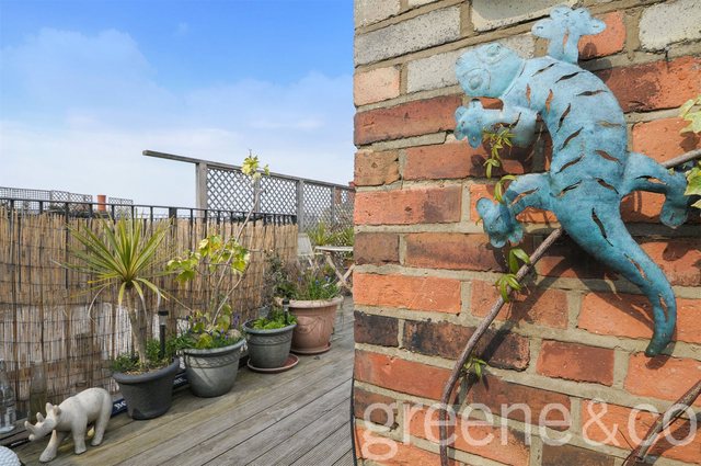  Image of 4 bedroom Maisonette for sale in Lauderdale Road London W9 at Lauderdale Road London Maida Vale, W9 1NE