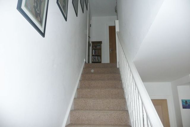  Image of 3 bedroom Flat to rent in Lea Bridge Road London E5 at Lea Bridge Road  Hackney, E5 9UB