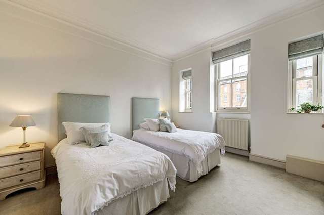  Image of 2 bedroom Flat for sale in Basil Street London SW3 at Basil Street Knightsbridge London, SW3 1AW