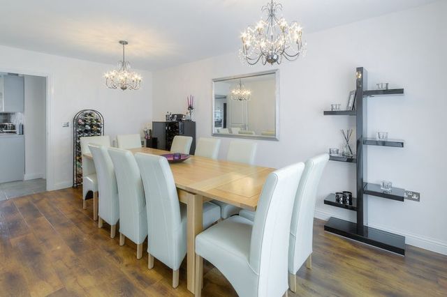  Image of 4 bedroom Property for sale in Littlestone Gate Broughton Milton Keynes MK10 at Littlestone Gate Broughton MILTON KEYNES, MK10 7DH