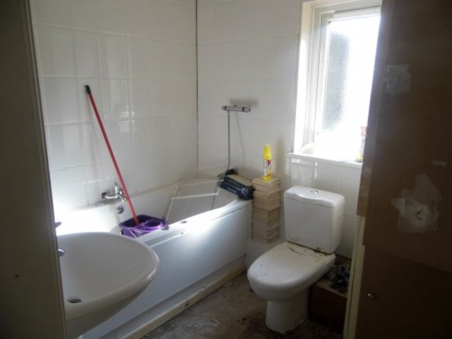  Image of 2 bedroom Flat for sale in Grove Park Toxteth Liverpool L8 at Liverpool Merseyside Liverpool, L8 0TL