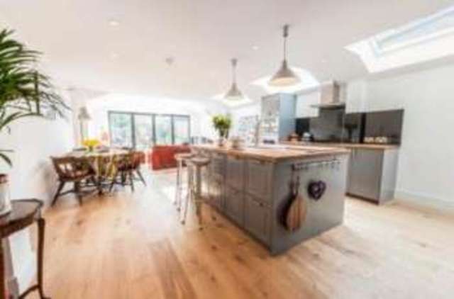  Image of 4 bedroom Terraced house for sale in Palewell Park London SW14 at London  Mortlake, SW14 8JQ