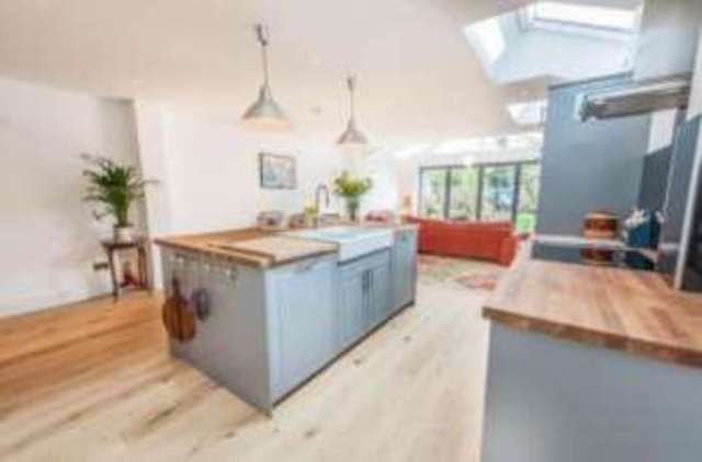  Image of 4 bedroom Terraced house for sale in Palewell Park London SW14 at London  Mortlake, SW14 8JQ