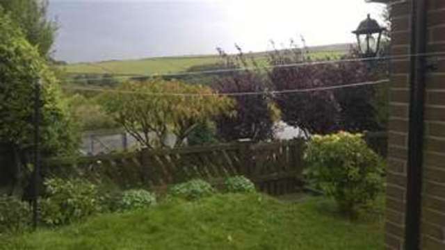  Image of 2 bedroom Bungalow to rent in Longhouse Drive Denholme Bradford BD13 at Denholme, BD13 4NG