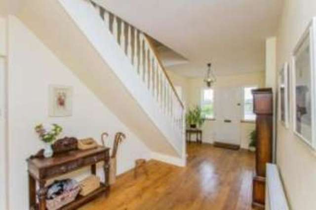  Image of 4 bedroom Detached house for sale in Luddington Road Stratford-upon-Avon CV37 at Stratford-upon-Avon Warwickshire Luddington, CV37 9SQ