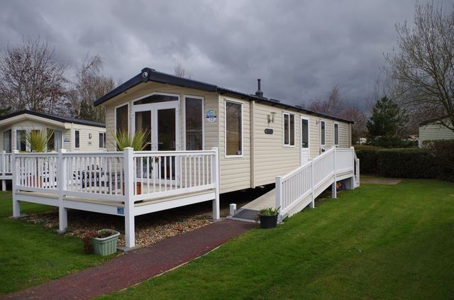  Image of 2 bedroom Detached house for sale in Marine Drive Burnham-on-Sea TA8 at Marine Drive  Burnham-On-Sea, TA8 1LA