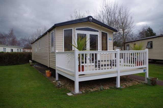  Image of 2 bedroom Detached house for sale in Marine Drive Burnham-on-Sea TA8 at Marine Drive  Burnham-On-Sea, TA8 1LA