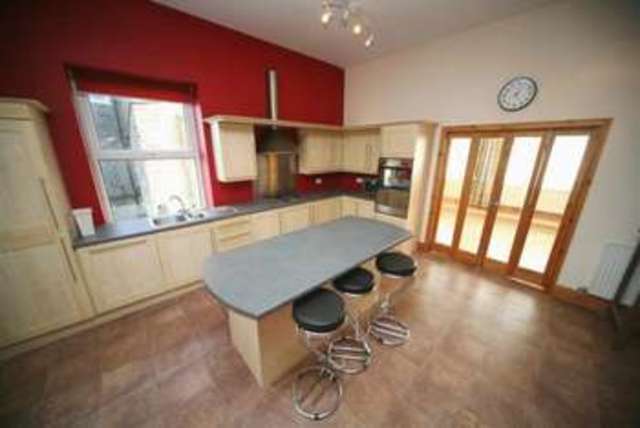  Image of 5 bedroom End of Terrace to rent in Market Street Whitworth Rochdale OL12 at MARKET STREET WHITWORTH ROCHDALE, OL12 8QS