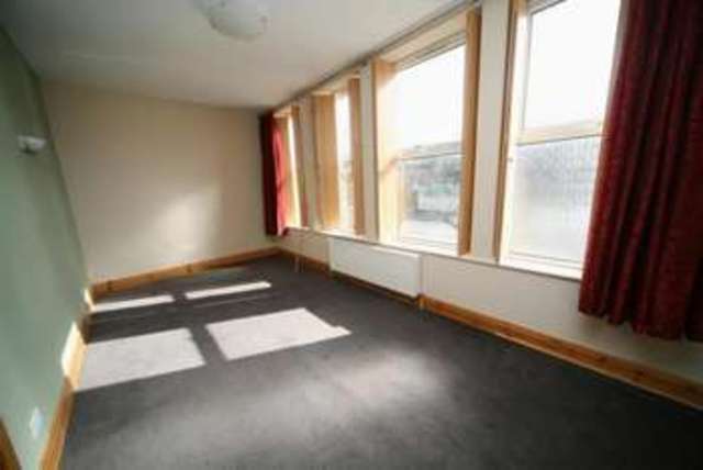  Image of 5 bedroom End of Terrace to rent in Market Street Whitworth Rochdale OL12 at MARKET STREET WHITWORTH ROCHDALE, OL12 8QS