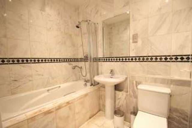  Image of 2 bedroom Apartment to rent in Marylebone Road London NW1 at Marylebone Road  London, NW1 5PL