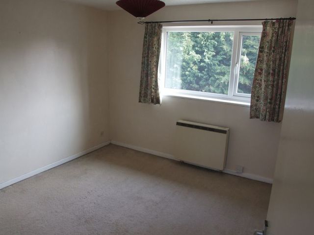  Image of 1 bedroom Terraced house to rent in Mayfield Close Catshill Bromsgrove B61 at Mayfield Close Catshill Bromsgrove, B61 0NP