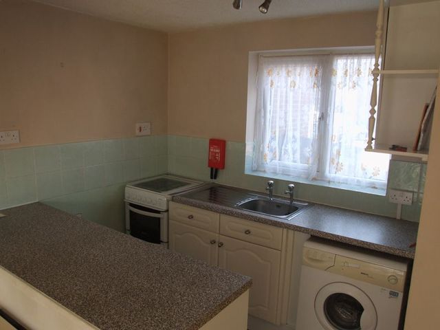  Image of 1 bedroom Terraced house to rent in Mayfield Close Catshill Bromsgrove B61 at Mayfield Close Catshill Bromsgrove, B61 0NP