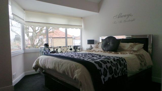  Image of 2 bedroom Terraced house for sale in Mayfield Crescent London N9 at Mayfield Crescent  Edmonton, N9 7NH
