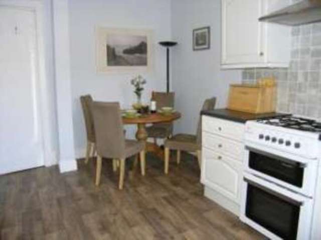  Image of 3 bedroom Flat for sale in Meadowpark Street Dennistoun Glasgow G31 at Glasgow Lanarkshire Springburn, G31 2SY