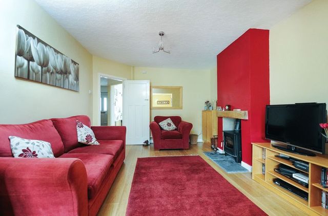  Image of 4 bedroom Semi-Detached house for sale in Melton Drive Didcot OX11 at Melton Drive Didcot Didcot, OX11 7JP