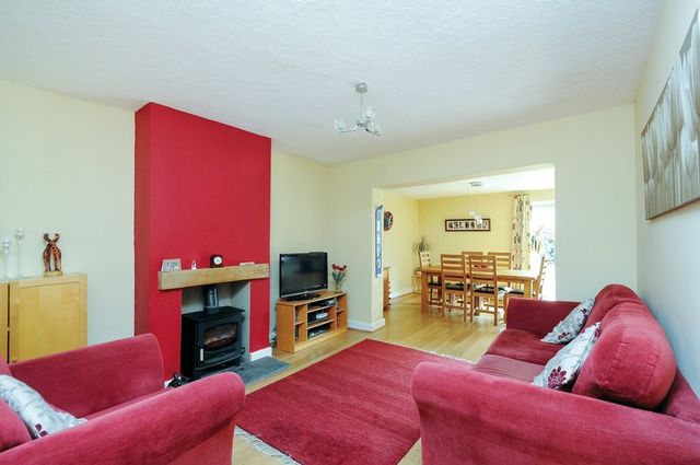  Image of 4 bedroom Semi-Detached house for sale in Melton Drive Didcot OX11 at Melton Drive Didcot Didcot, OX11 7JP