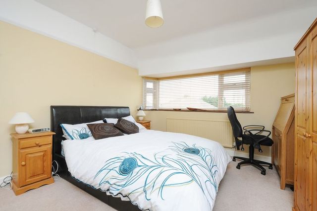  Image of 4 bedroom Semi-Detached house for sale in Melton Drive Didcot OX11 at Melton Drive Didcot Didcot, OX11 7JP