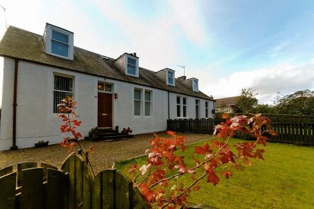  Image of 4 bedroom Cottage for sale in Biggar Road Symington Biggar ML12 at Biggar Road Symington Biggar, ML12 6FT