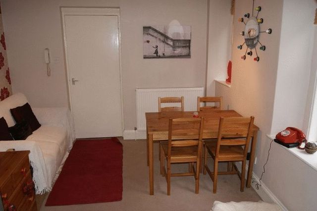  Image of 1 bedroom Flat to rent in Milburn Road Weston-super-Mare BS23 at Milburn Road  Weston-Super-Mare, BS23 3BE