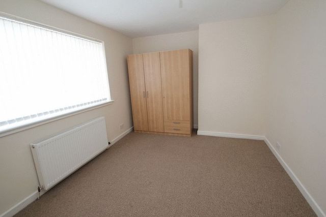  Image of 2 bedroom Semi-Detached house for sale in Moss Road Tillicoultry FK13 at Moss Road  Tillicoultry, FK13 6NS