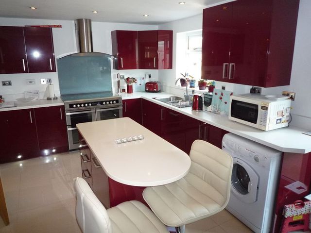  Image of 4 bedroom Detached house for sale in Murlande Way Rhoose Barry CF62 at Murlande Way  Rhoose, CF62 3HN