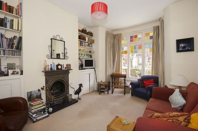  Image of 1 bedroom Flat for sale in Nelson Road London N8 at Nelson Road  Crouch End, N8 9RR