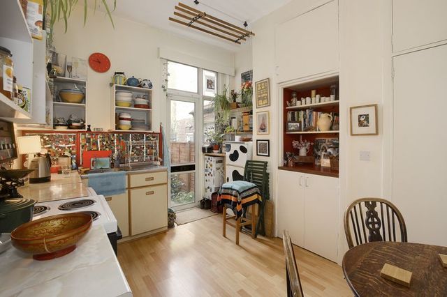  Image of 1 bedroom Flat for sale in Nelson Road London N8 at Nelson Road  Crouch End, N8 9RR