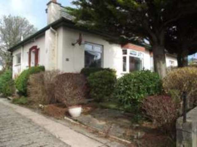  Image of 4 bedroom Bungalow for sale in Nethercliffe Avenue Glasgow G44 at Netherlee Glasgow Clarkston, G44 3UJ