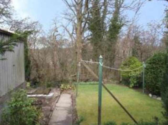  Image of 4 bedroom Bungalow for sale in Nethercliffe Avenue Glasgow G44 at Netherlee Glasgow Clarkston, G44 3UJ