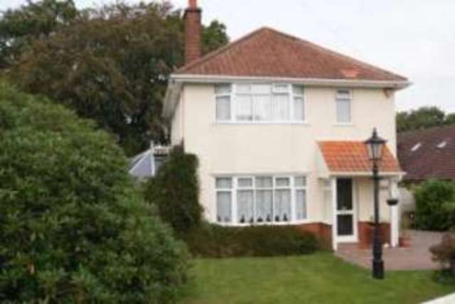  Image of 3 bedroom Detached house for sale in Manor Road New Milton BH25 at New Milton Hampshire New Milton, BH25 5EW