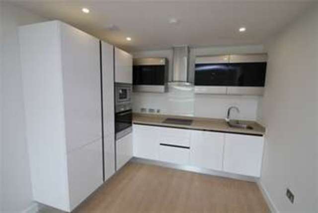  Image of 2 bedroom Flat to rent in St. James