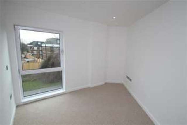  Image of 2 bedroom Flat to rent in St. James