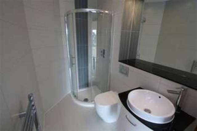  Image of 2 bedroom Flat to rent in St. James