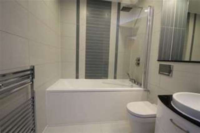  Image of 2 bedroom Flat to rent in St. James