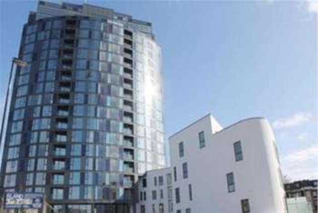  Image of 2 bedroom Flat to rent in St. James
