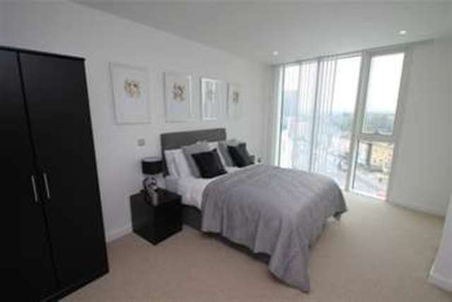  Image of 2 bedroom Flat to rent in St. James