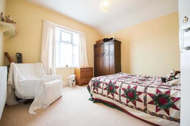  Image of 3 bedroom Detached house for sale in Newport Road New Bradwell Milton Keynes MK13 at Newport Road New Bradwell Milton Keynes, MK13 0AQ