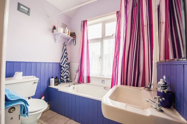  Image of 3 bedroom Detached house for sale in Newport Road New Bradwell Milton Keynes MK13 at Newport Road New Bradwell Milton Keynes, MK13 0AQ