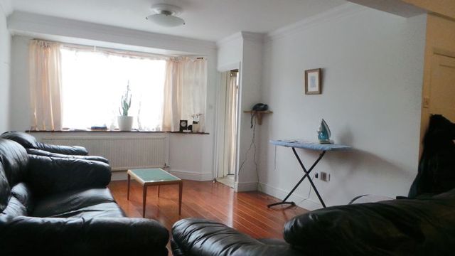  Image of 3 bedroom Terraced house for sale in Nightingale Road London N9 at Nightingale Road  Edmonton, N9 8QH