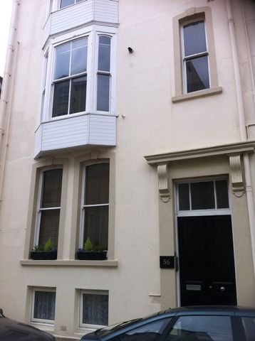  Image of 2 bedroom Flat for sale in Nightingale Road Southsea PO5 at Nightingale Road  Southsea, PO5 3JN
