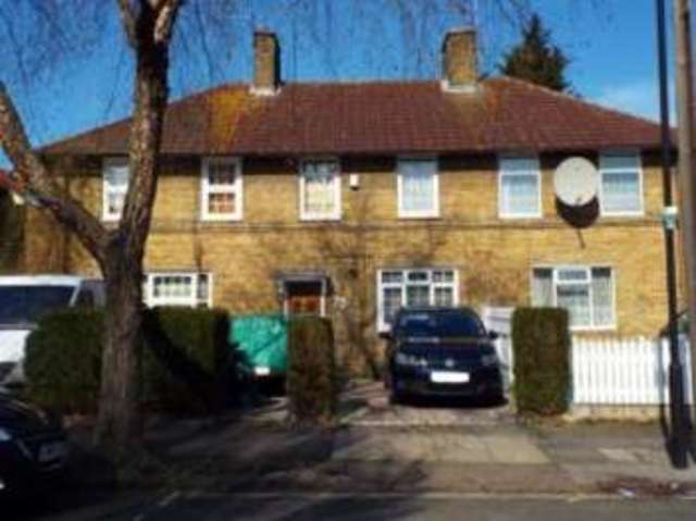  Image of 3 bedroom Terraced house for sale in Norman Avenue London N22 at London  Noel Park, N22 5ES