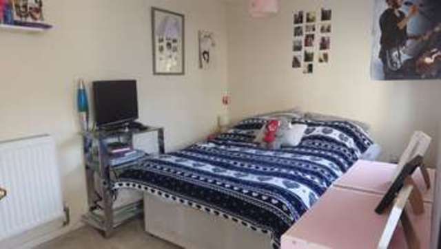  Image of 4 bedroom Terraced house for sale in North Home Road Cirencester GL7 at North Home Road  Cirencester, GL7 1DZ