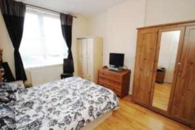  Image of 2 bedroom Flat for sale in Northinch Street Glasgow G14 at Glasgow Lanarkshire Yoker, G14 0TU