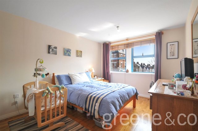  Image of 1 bedroom Flat for sale in Tottenham Lane London N8 at Tottenham Lane Crouch End Hornsey, N8 7HF
