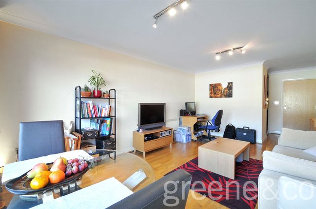  Image of 1 bedroom Flat for sale in Tottenham Lane London N8 at Tottenham Lane Crouch End Hornsey, N8 7HF
