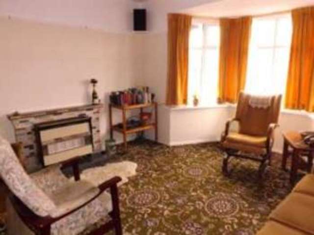  Image of 3 bedroom Detached house for sale in Oakside Crescent Leicester LE5 at Leicester Leicestershire Humberstone, LE5 6SL