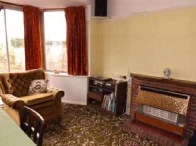  Image of 3 bedroom Detached house for sale in Oakside Crescent Leicester LE5 at Leicester Leicestershire Humberstone, LE5 6SL