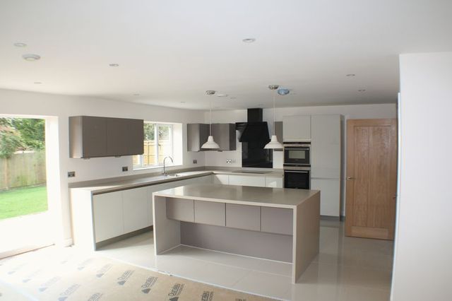  Image of 5 bedroom Detached house for sale in Oatlands Road Shinfield Reading RG2 at Oatlands Road Shinfield Reading, RG2 9DN