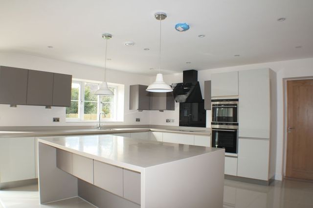  Image of 5 bedroom Detached house for sale in Oatlands Road Shinfield Reading RG2 at Oatlands Road Shinfield Reading, RG2 9DN